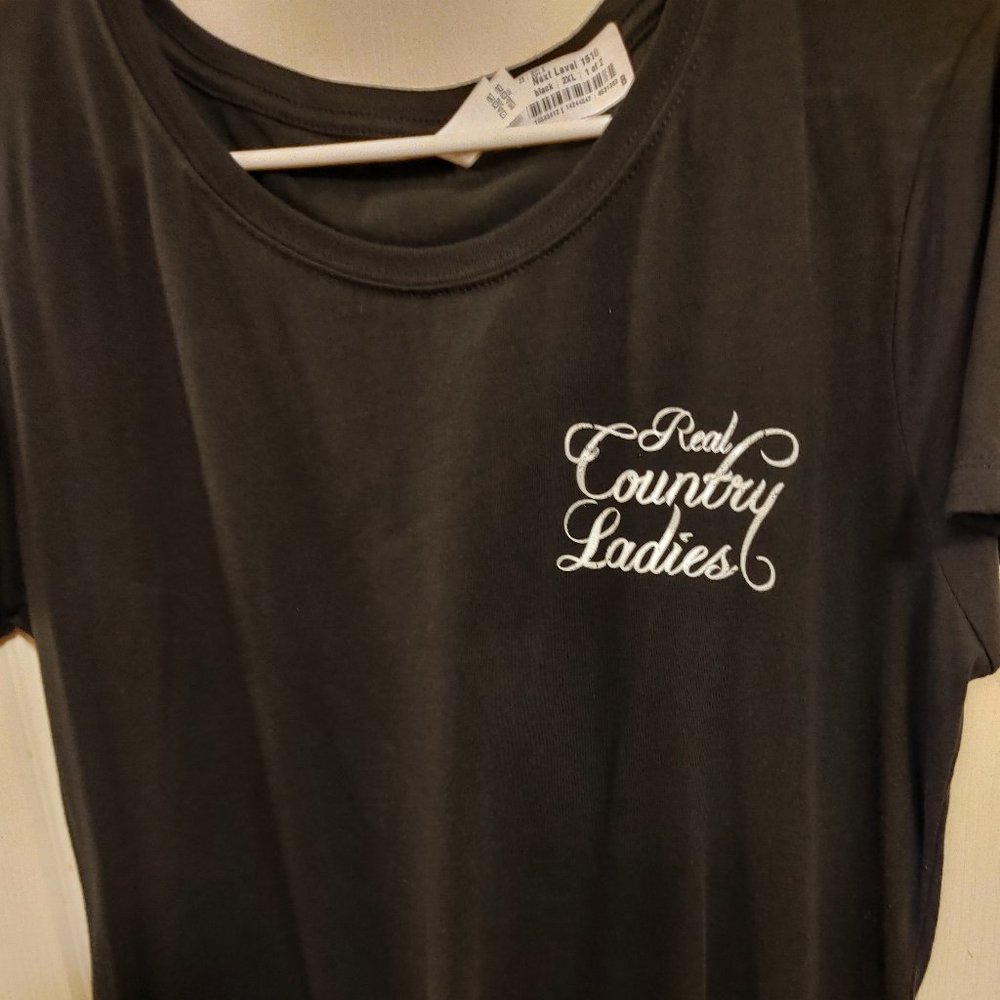 Country Ladies Scoop Neck T-shirt